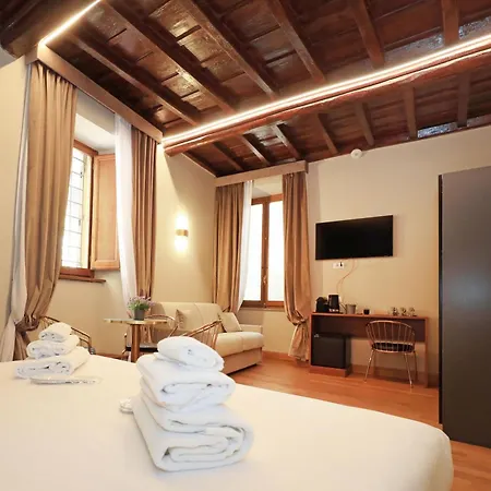 Golden Pantheon بيت ضيافة