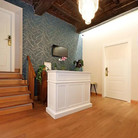 بيت ضيافة Golden Pantheon 4*