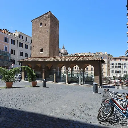 Golden Pantheon روما