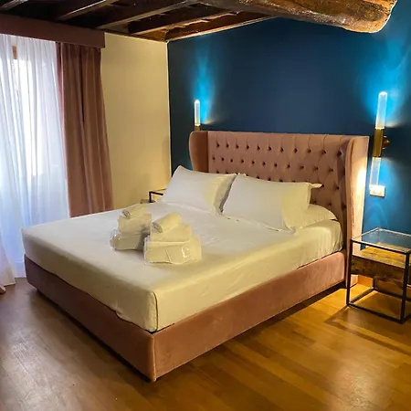 Golden Pantheon روما