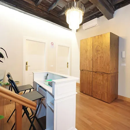 Golden Pantheon روما