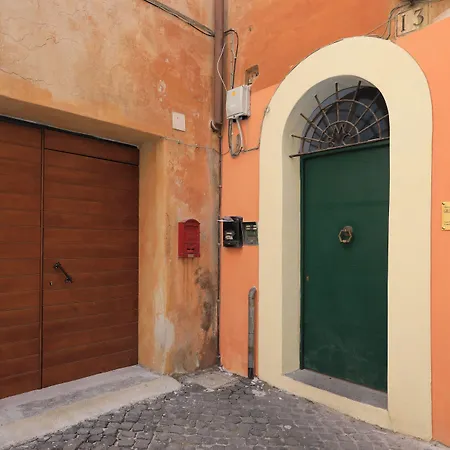 Golden Pantheon بيت ضيافة روما